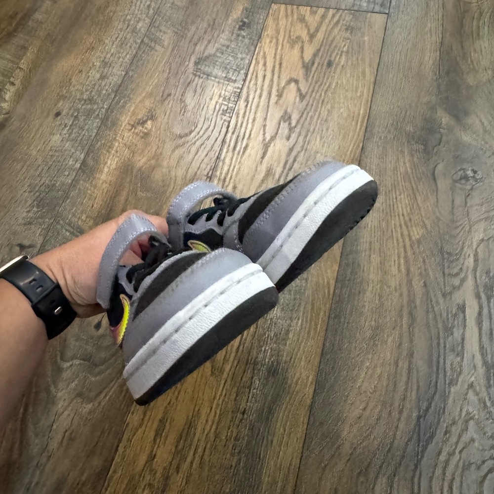 Nike Court Borough Low 2 Kids Size 12C Shoes Black Grey Iridescent Sneakers - Picture 3 of 9
